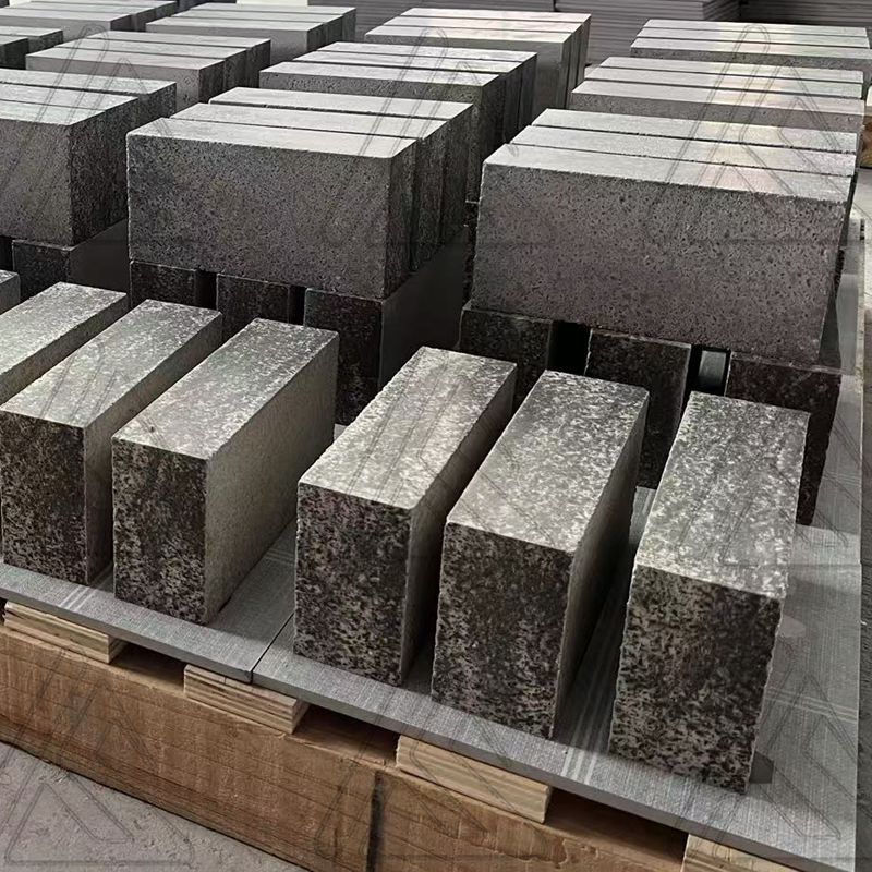怎么降低陶瓷夾渣，提升氧化鋁陶瓷燒結質量？